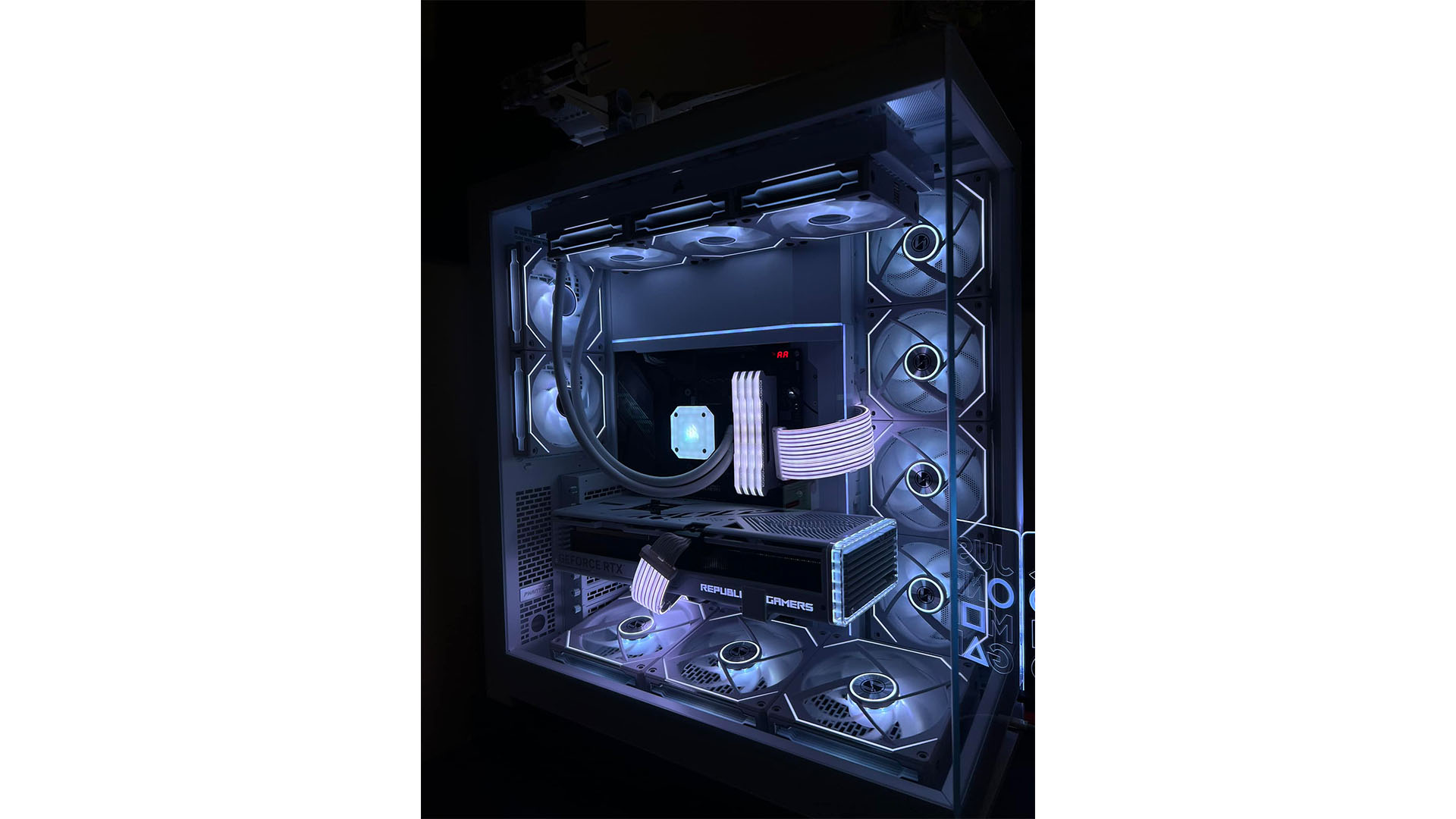 This computer case is TOO GOOD - Phanteks NV7 Case 